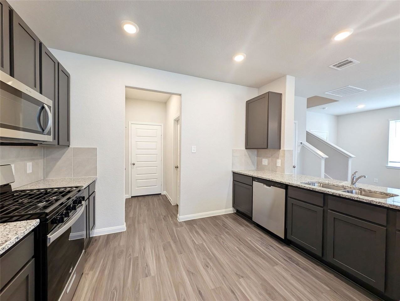 13344 Burbot Dr - Photo 6 of 8