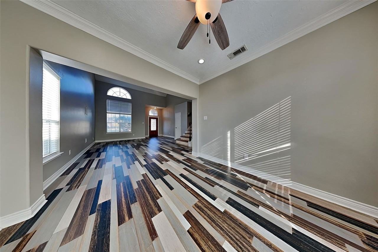 1406 Chesterpoint Dr - Photo 6 of 8