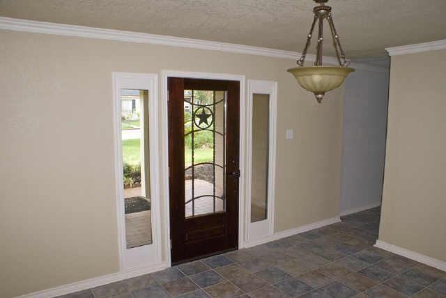 111 Shadylyn Dr - Photo 4 of 8