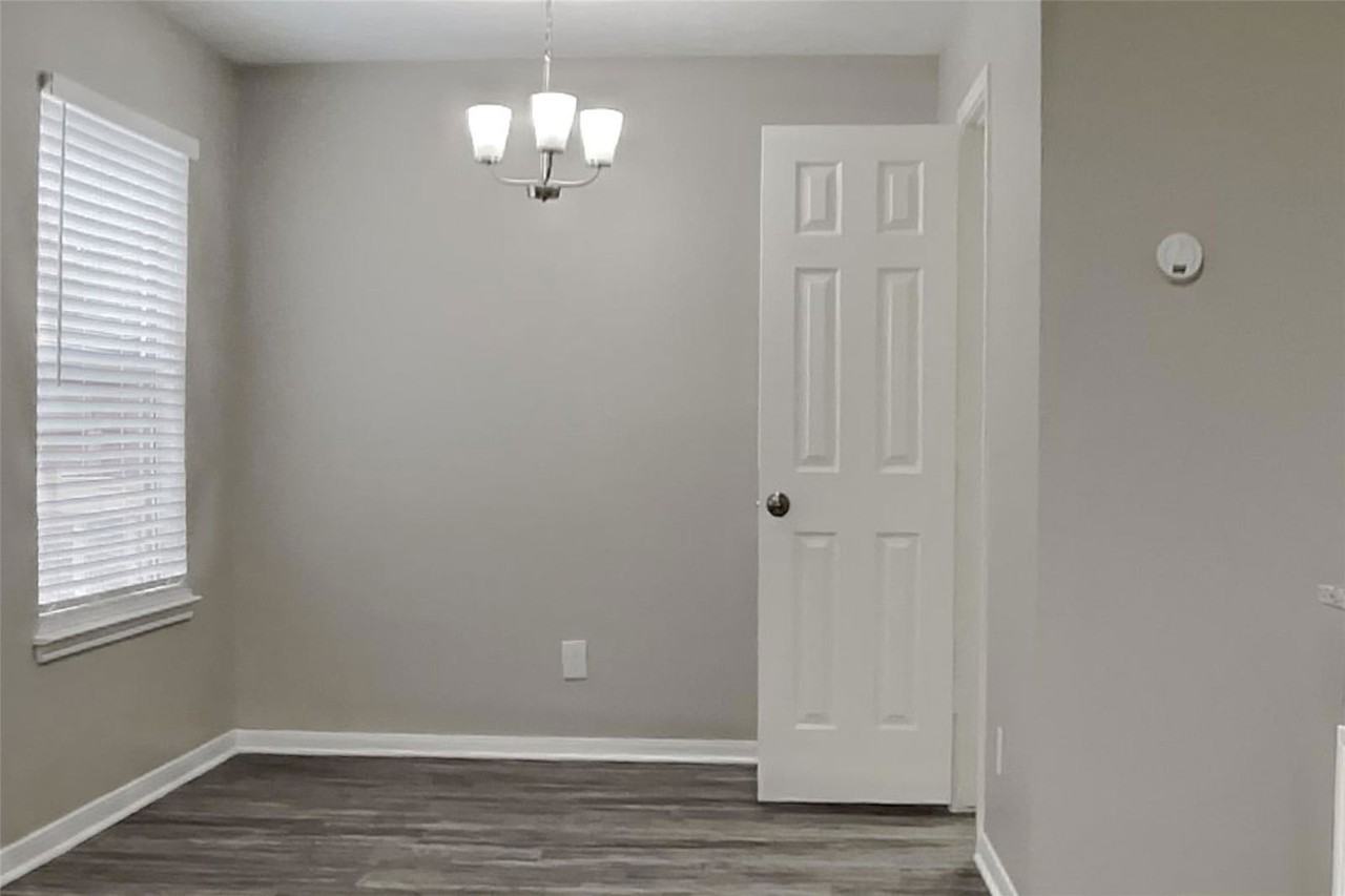 7010 Durango Dr - Photo 7 of 8