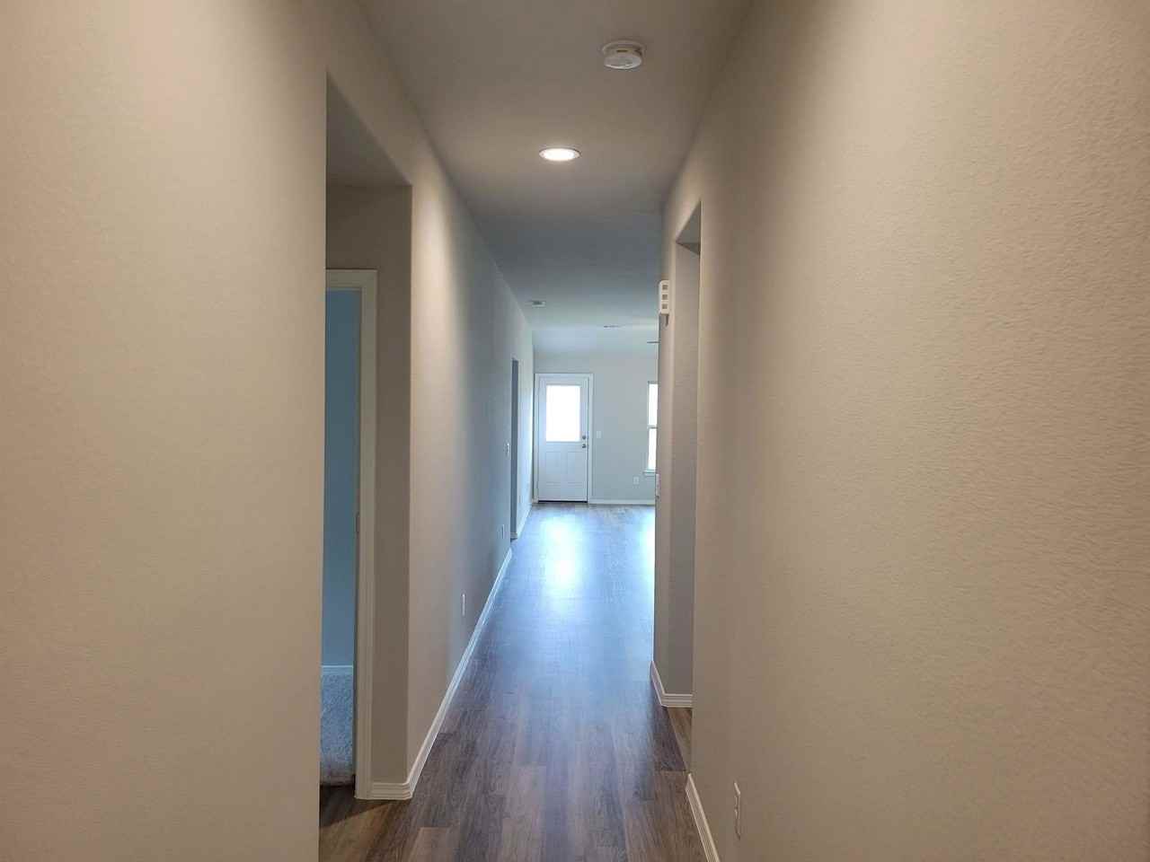 14930 Dane Ct - Photo 3 of 8