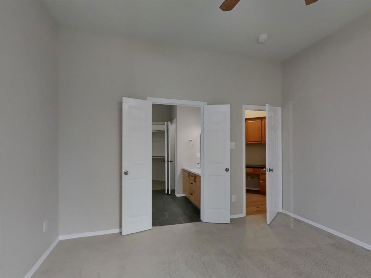 2205 Highland Hills Dr - Photo 5 of 8