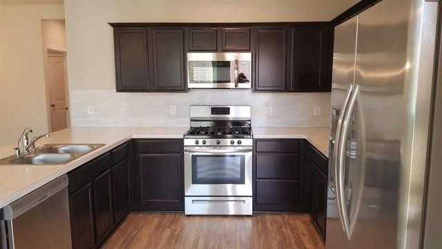 14207 Glacier Bay Ct - Photo 5 of 8