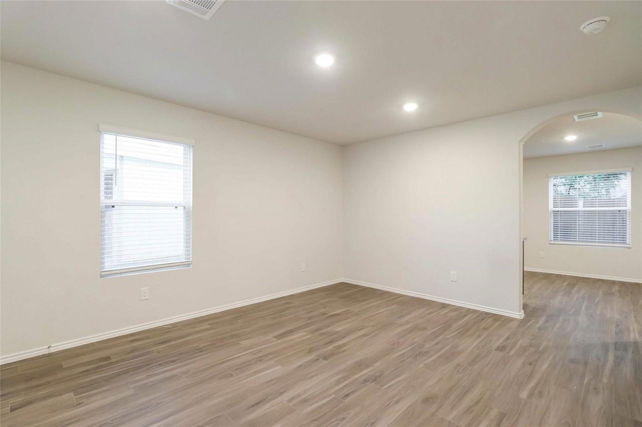 2515 Westslope Dr - Photo 6 of 8