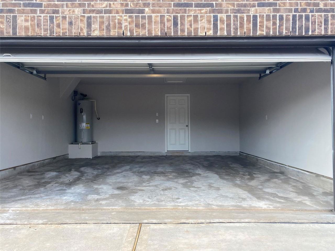 802 Faison Ct - Photo 6 of 8