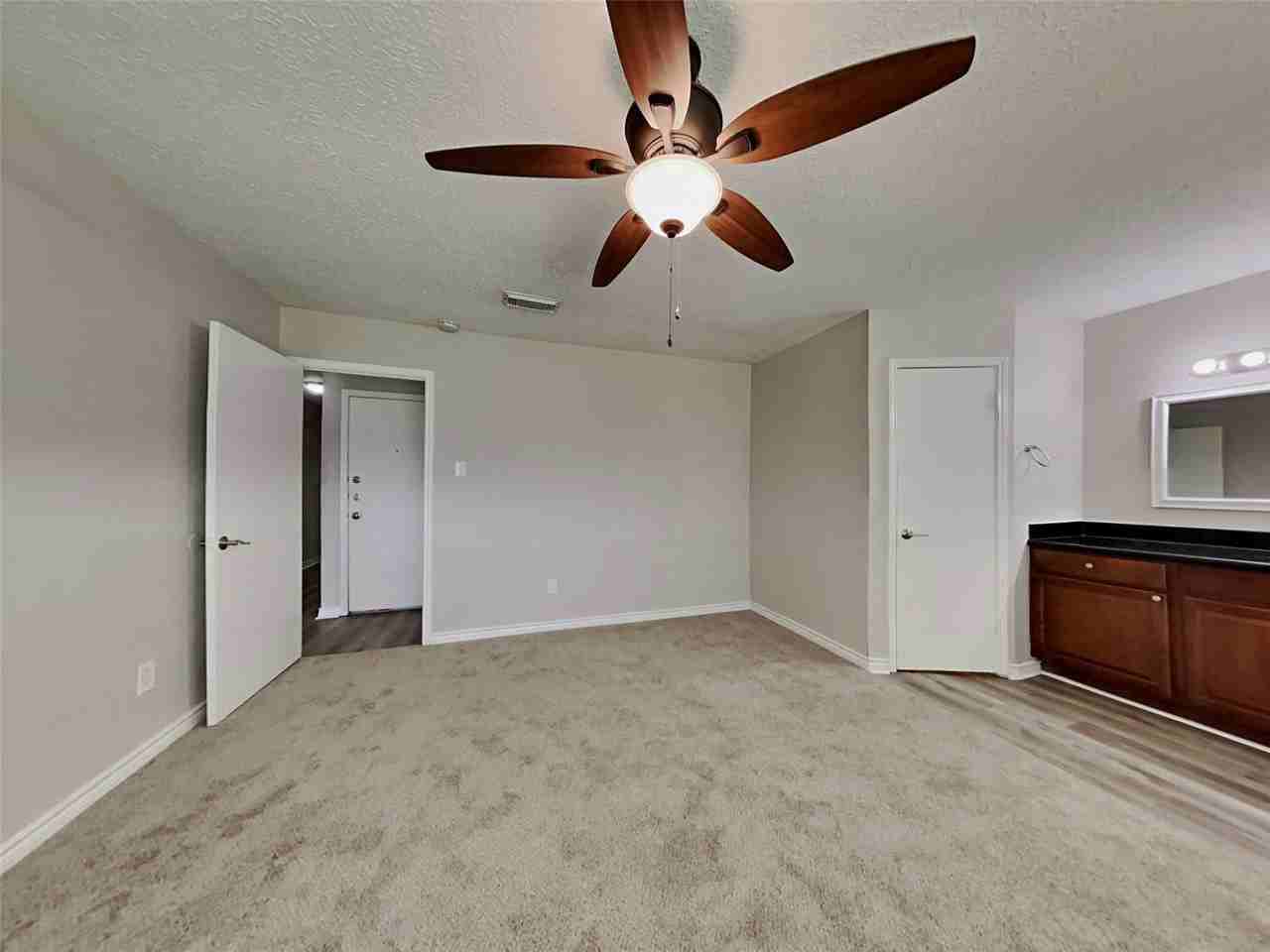 24107 Lone Elm Dr - Photo 6 of 8