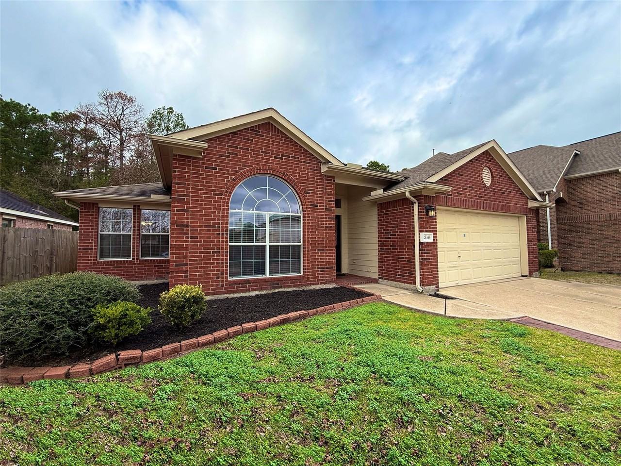 25335 Rayford Crest Dr - Photo 2 of 8