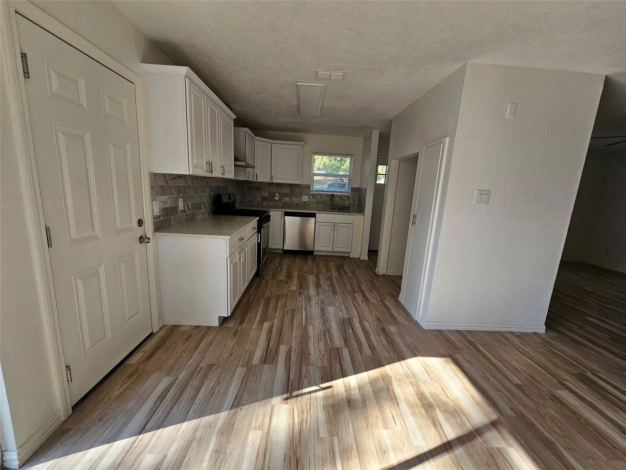 105 E Wavy Oak Cir - Photo 4 of 8