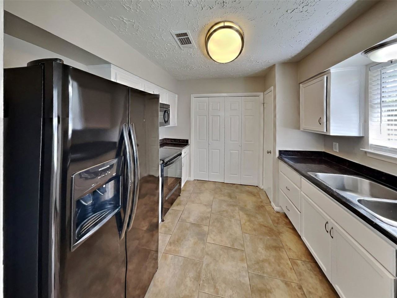 20211 Cottonglade Ln - Photo 5 of 8