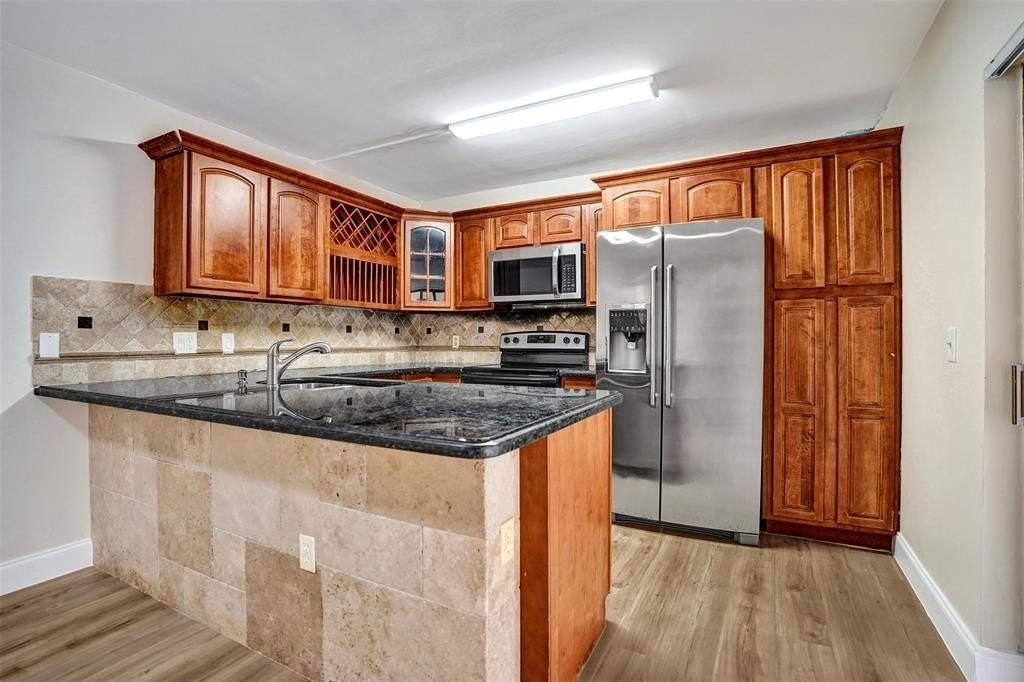 4872 Nw 95th Ave - Photo 2 of 50