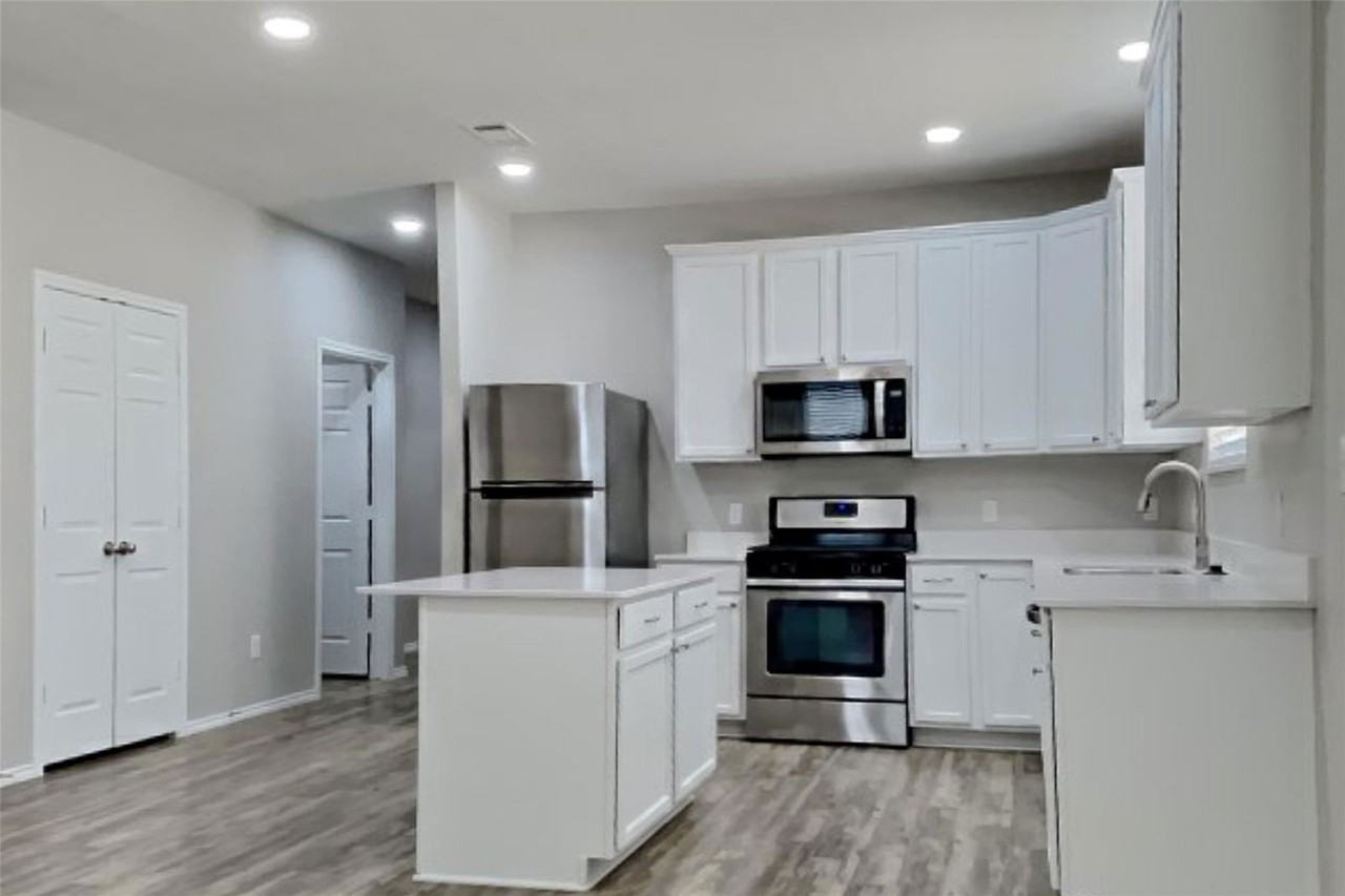 4295 Roaring Timber Dr - Photo 5 of 8