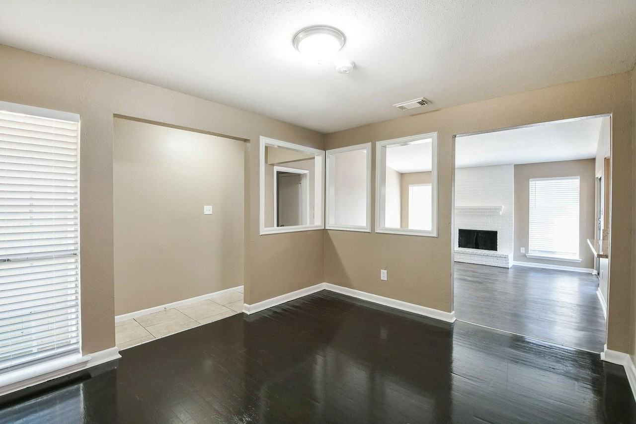 21 Pineash Ct - Photo 6 of 8