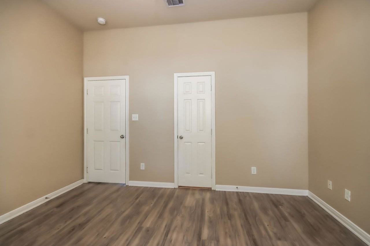308 Broken Pine Ct - Photo 7 of 8