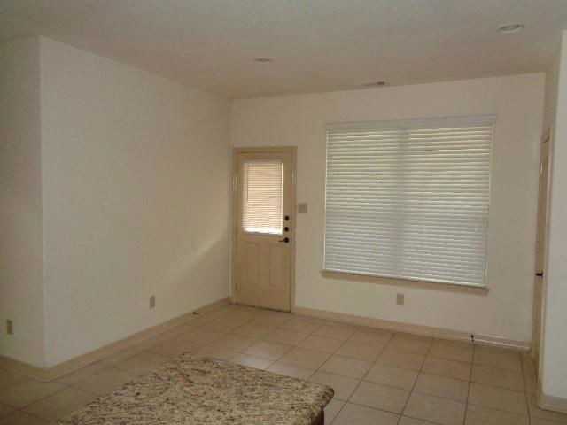 10205 Wood Fern Ct - Photo 5 of 8