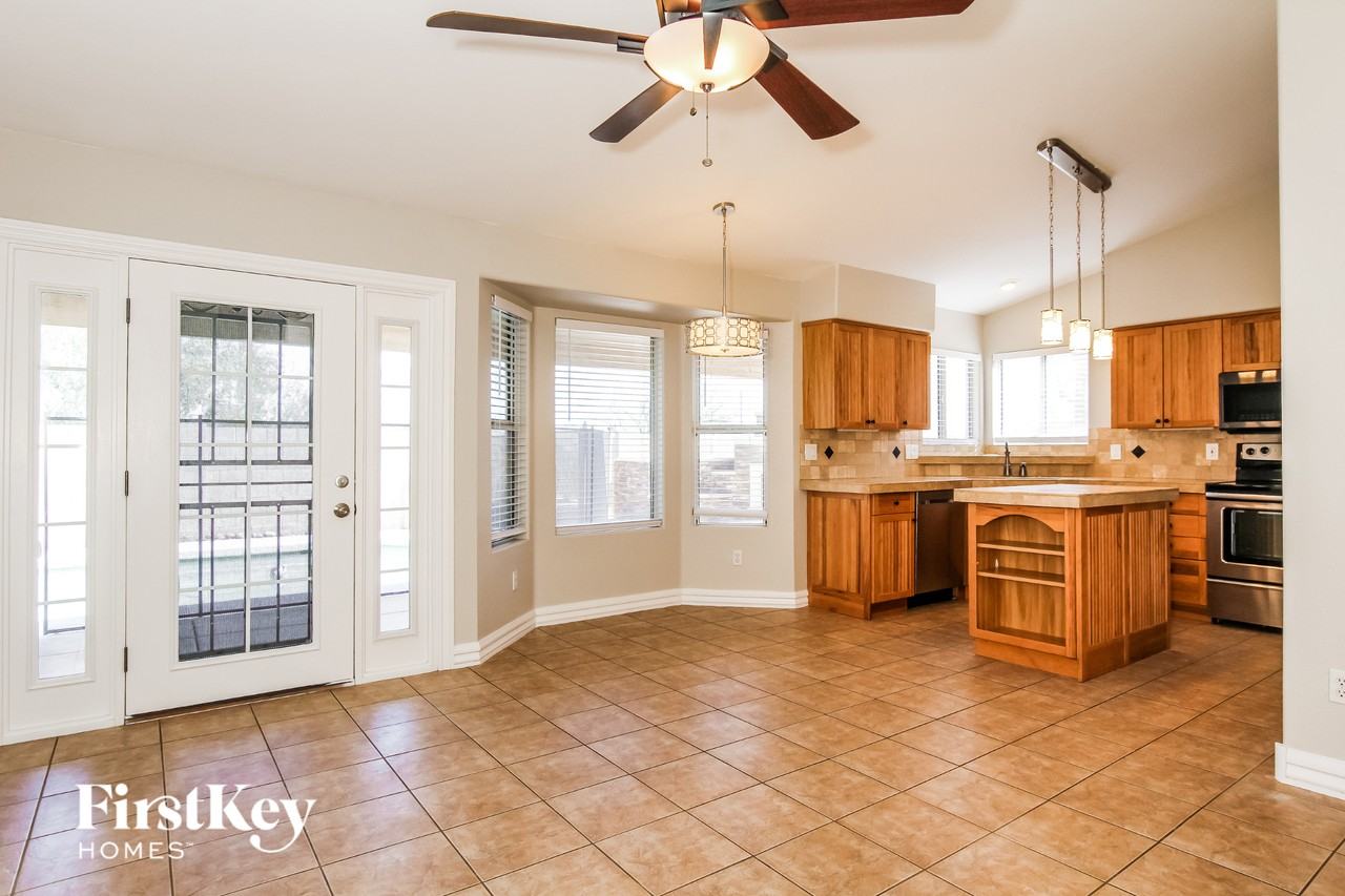 15077 N 85th Ave - Photo 3 of 15