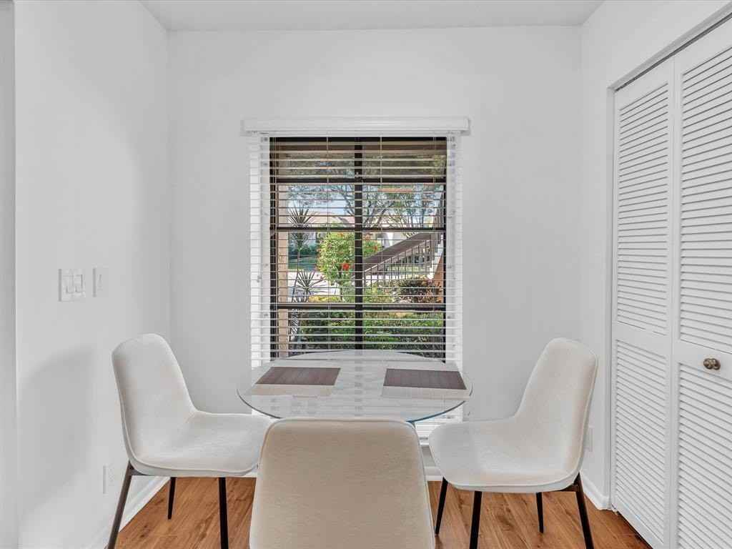 5087 Oak Hill Ln #312 - Photo 5 of 50