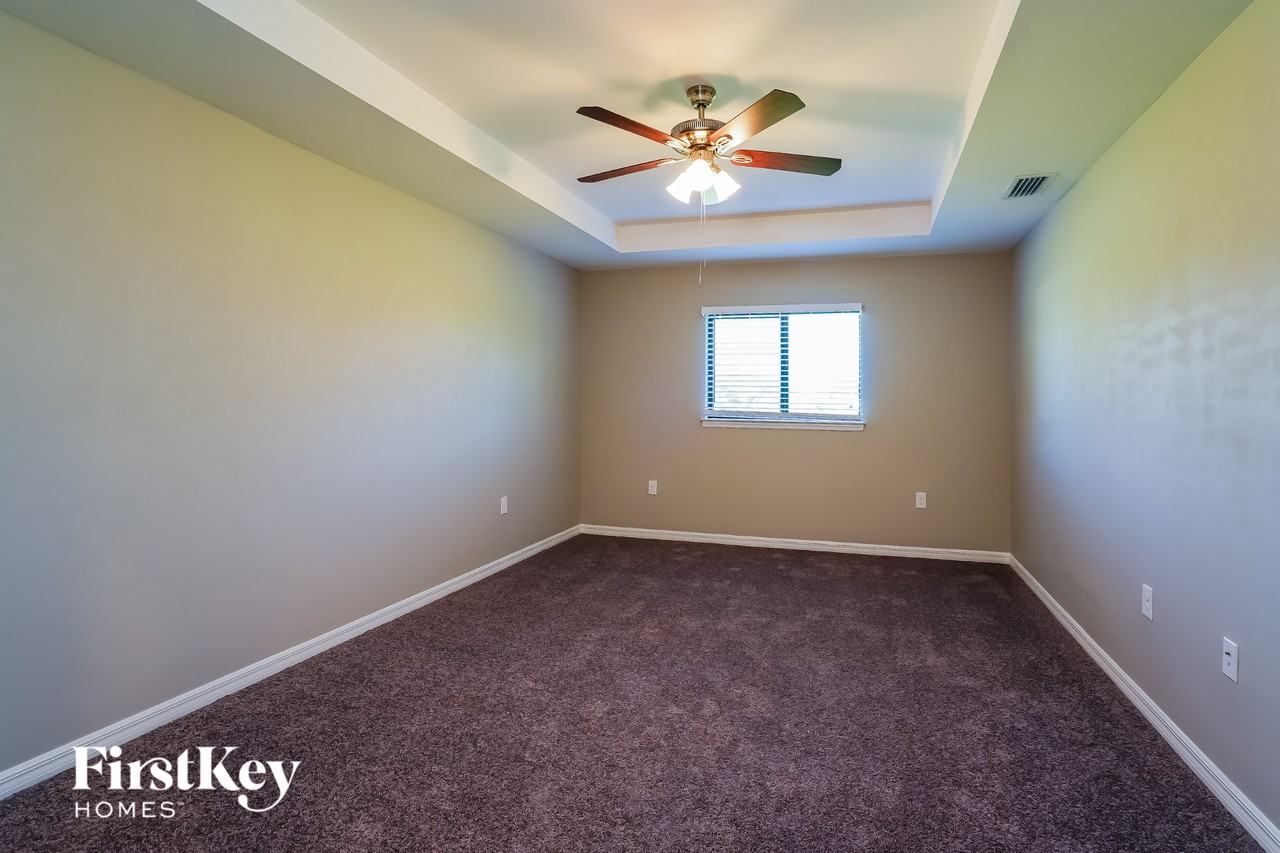 2616 30th St Sw - Photo 7 of 15