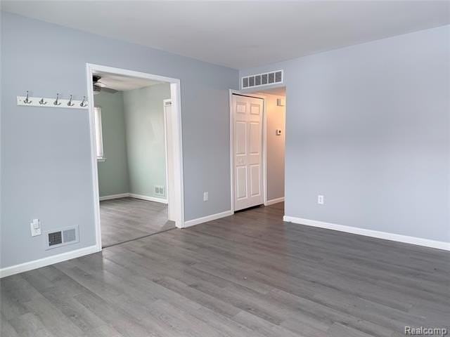 166 W Coy Ave - Photo 4 of 17