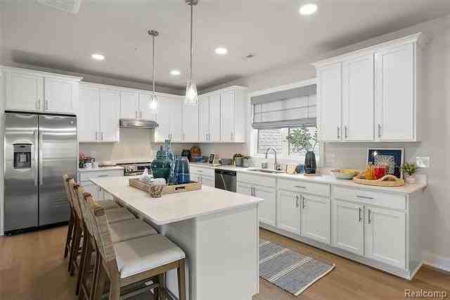 124 Heights Rd - Photo 6 of 50