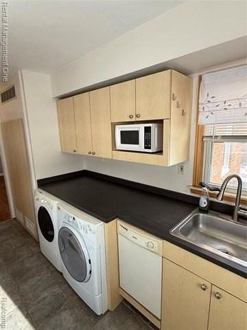 12050 Cavell St - Photo 7 of 16