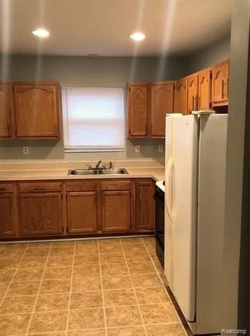 20735 Bach Ave - Photo 6 of 16