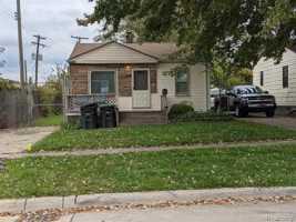 featured image of 5833 Harold St