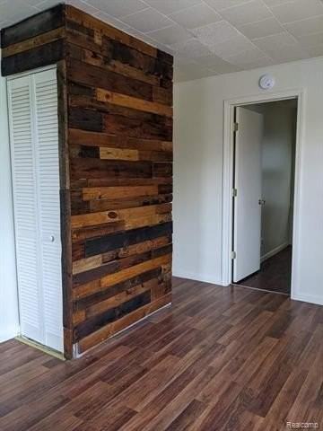 5833 Harold St - Photo 3 of 22