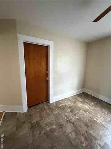 247 Girard Ave - Photo 3 of 8