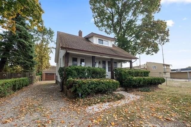 20910 Collingham Ave - Photo 2 of 19