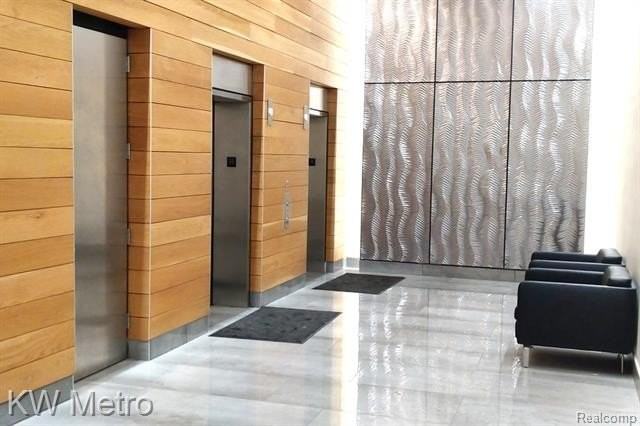 350 N Main St #618 - Photo 4 of 29