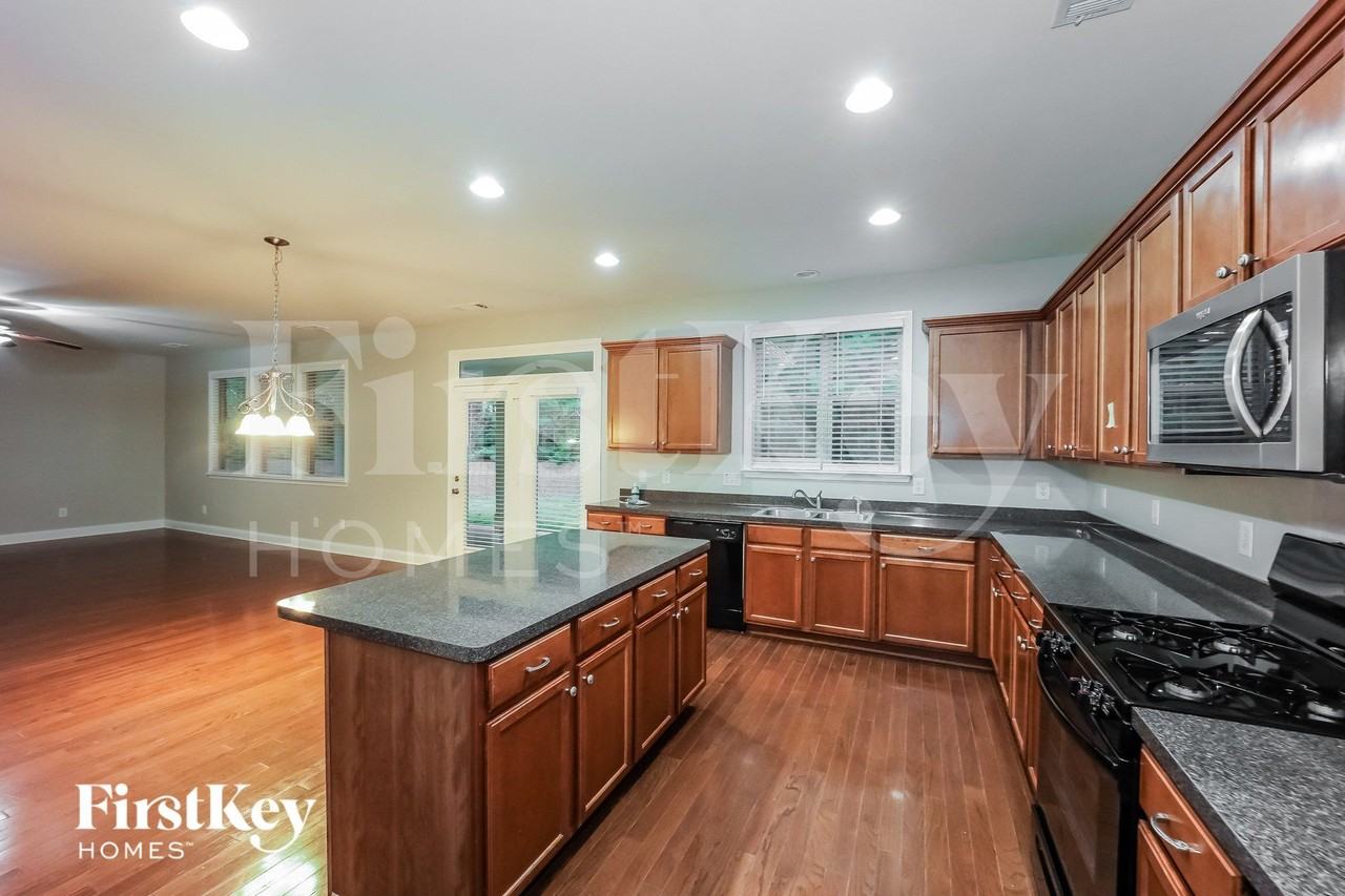 100 Algerine Ct - Photo 5 of 15