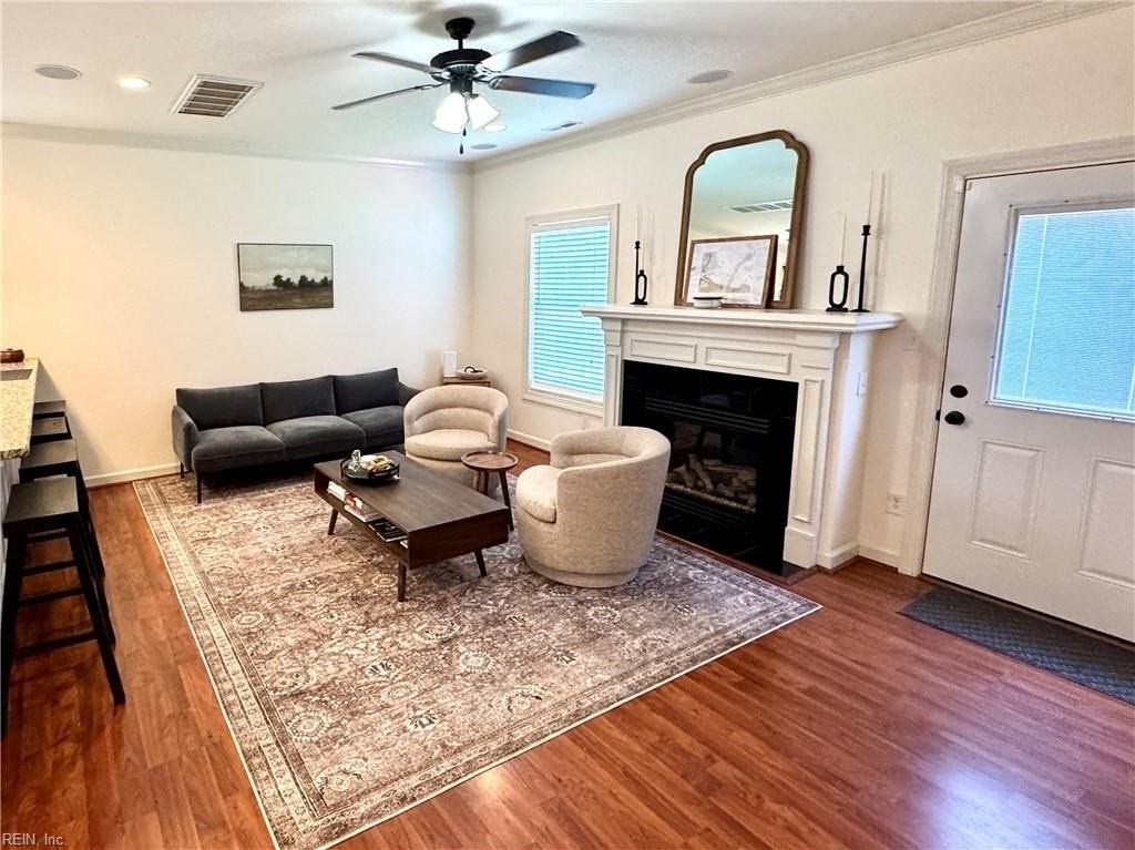 213 Thalia Rd - Photo 4 of 17