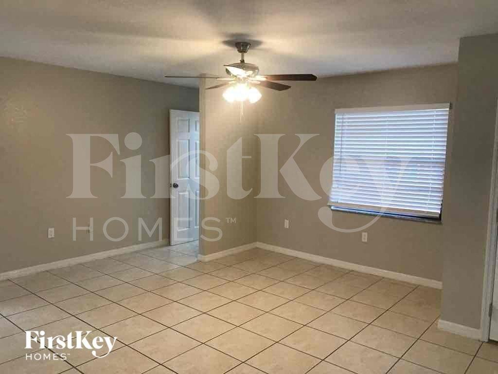 617 Fisher Ct - Photo 7 of 13