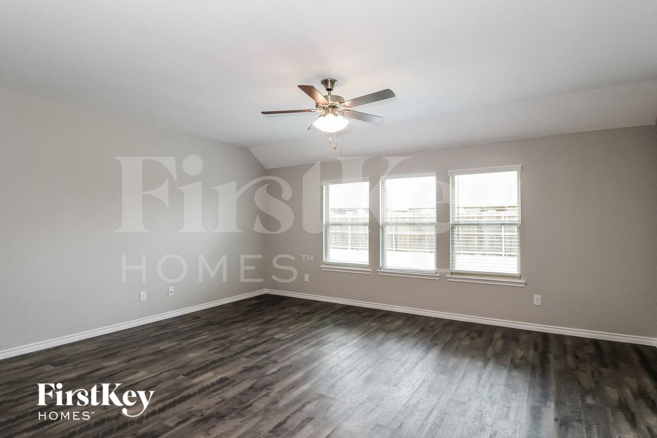 117 Lazy Berry Way - Photo 3 of 15