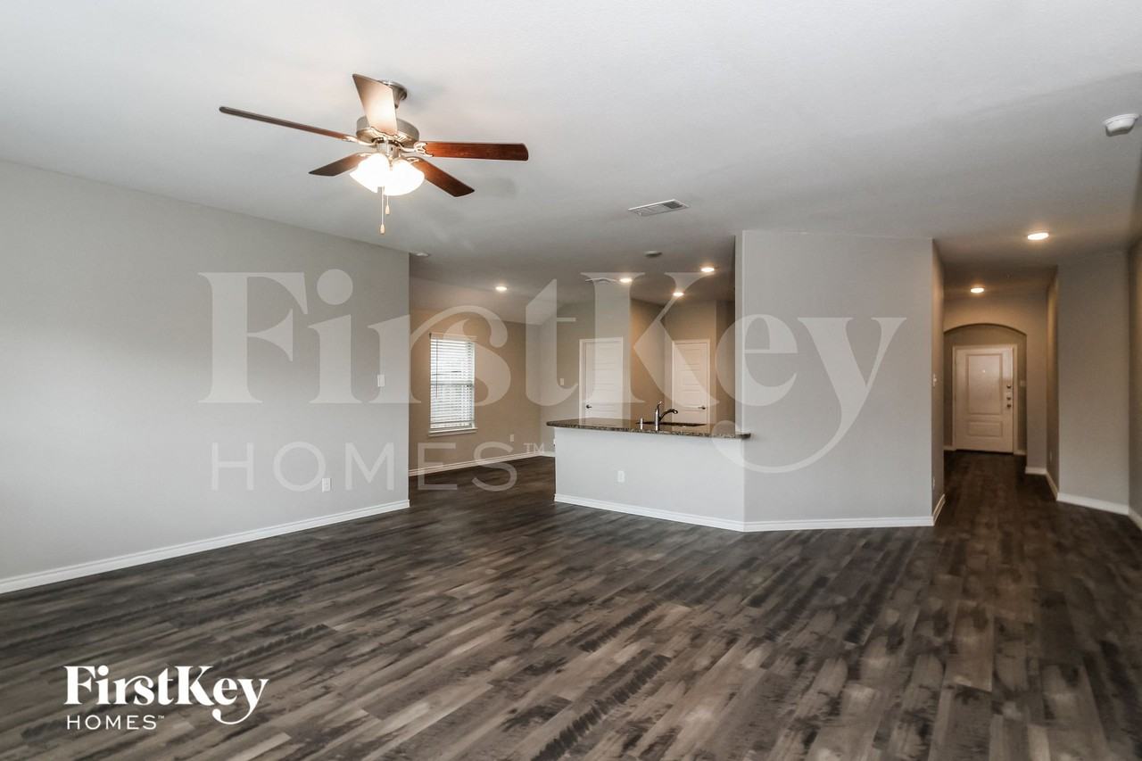 117 Lazy Berry Way - Photo 4 of 15