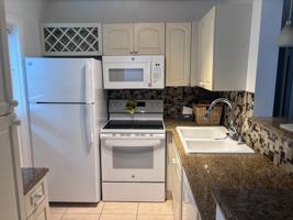 featured image of 2213 Ne 1st Ct #103