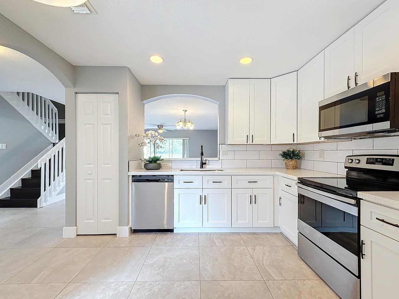 6115 Eaton St - Photo 4 of 21