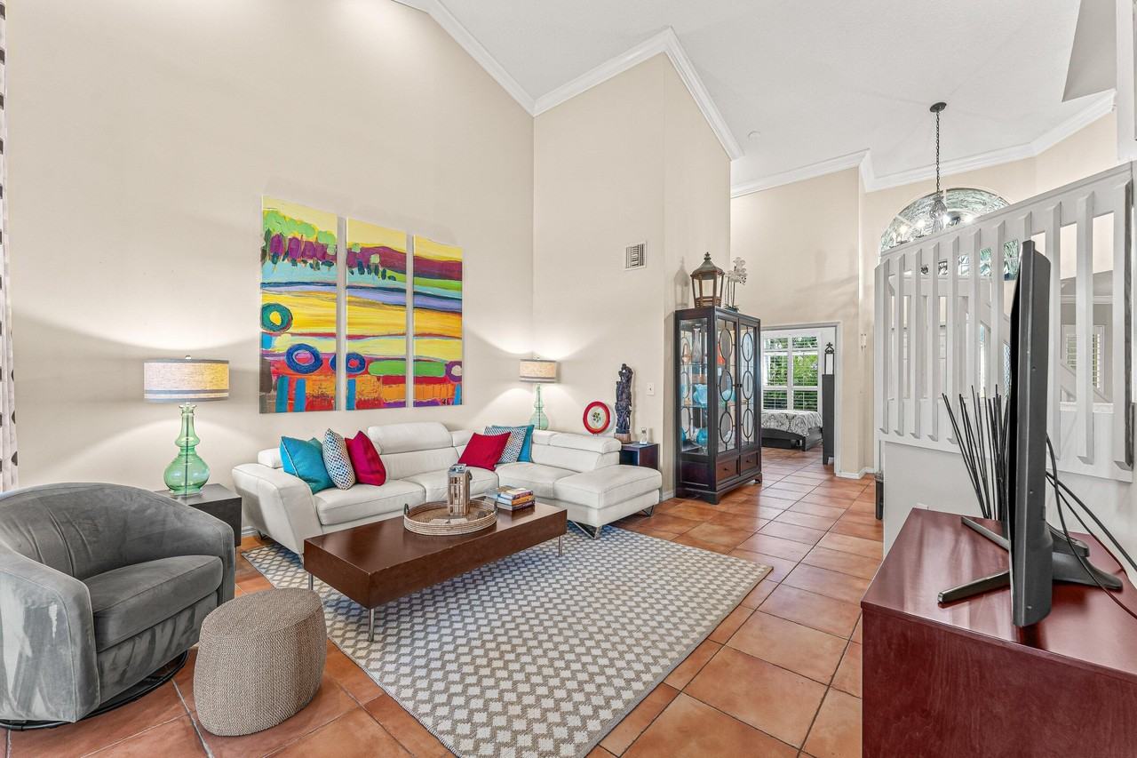 5218 Windsor Parke Dr - Photo 5 of 39