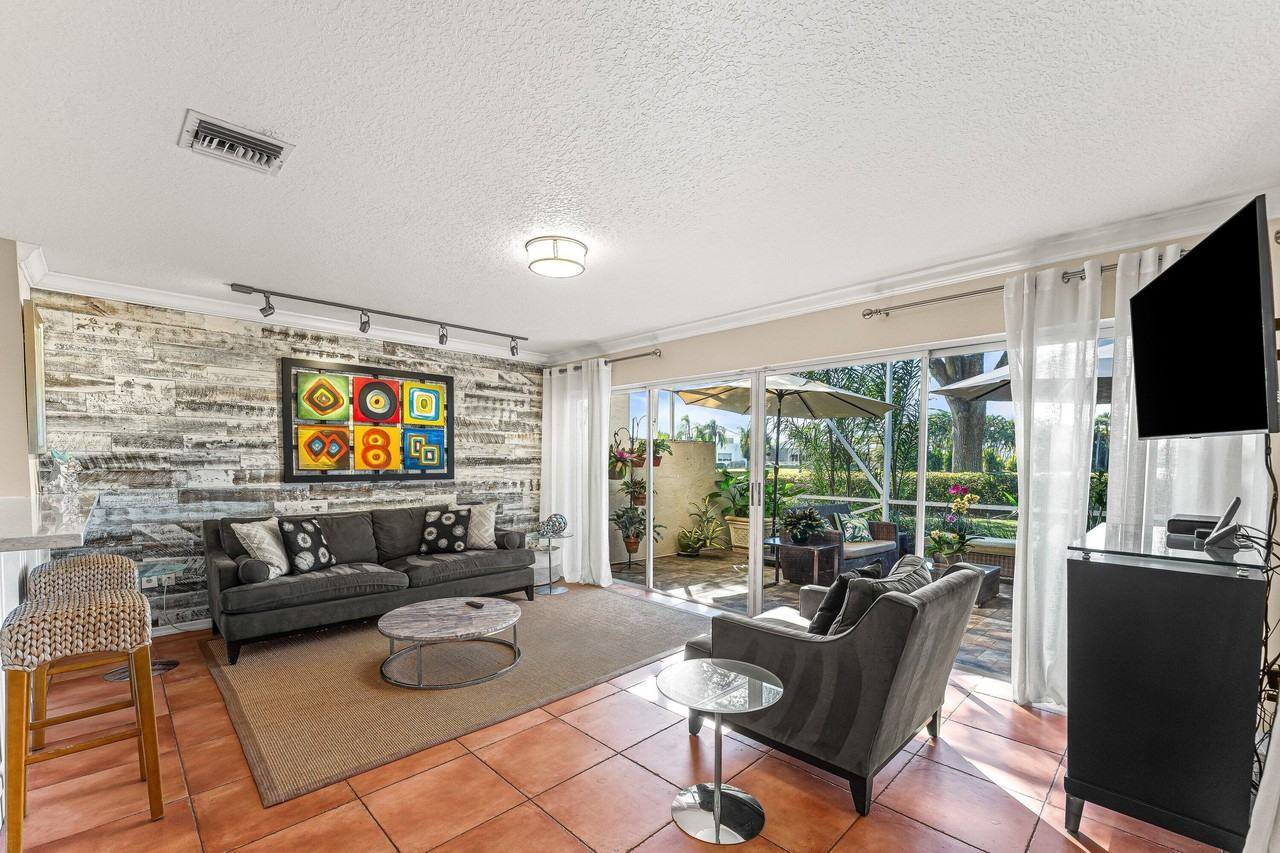 5218 Windsor Parke Dr - Photo 4 of 34