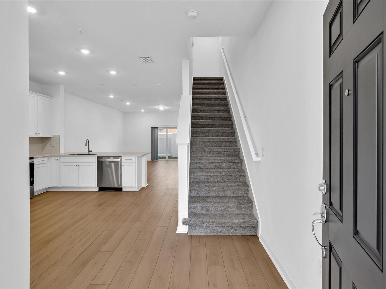 4444 Jetty Lane - Photo 3 of 50