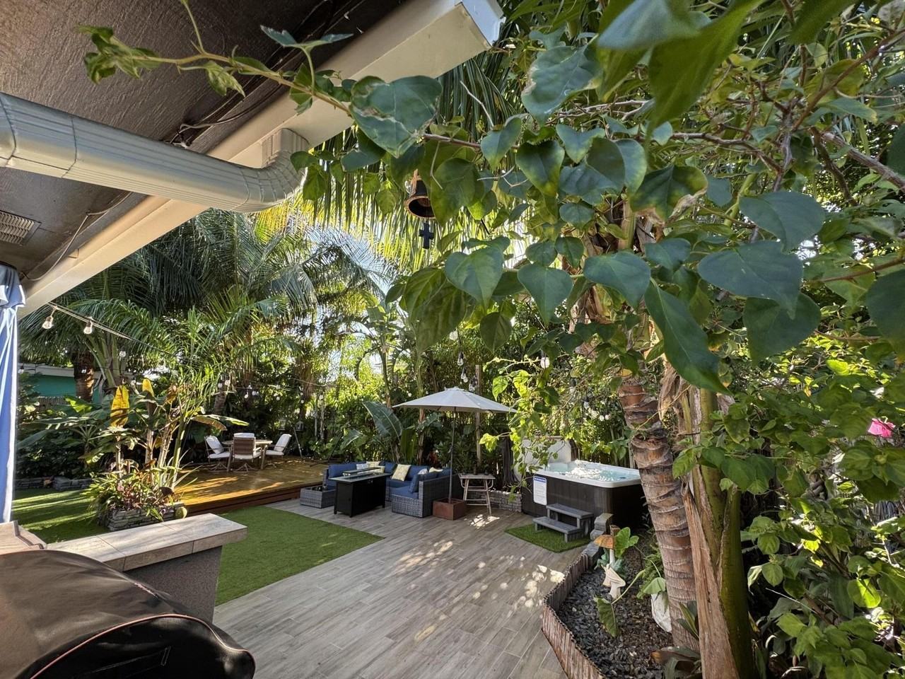 1605 N N St - Photo 2 of 16