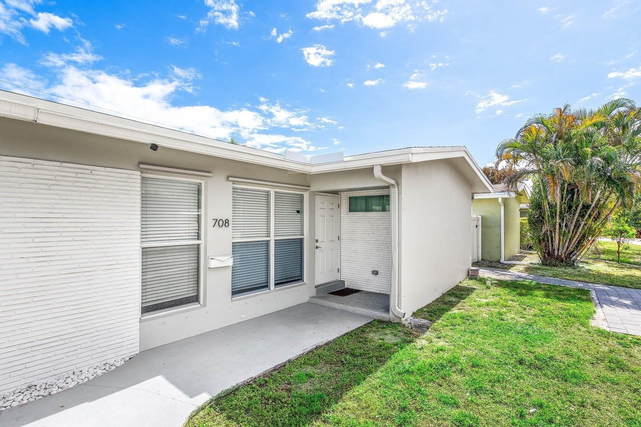 708 Ne 23rd Ave - Photo 3 of 29