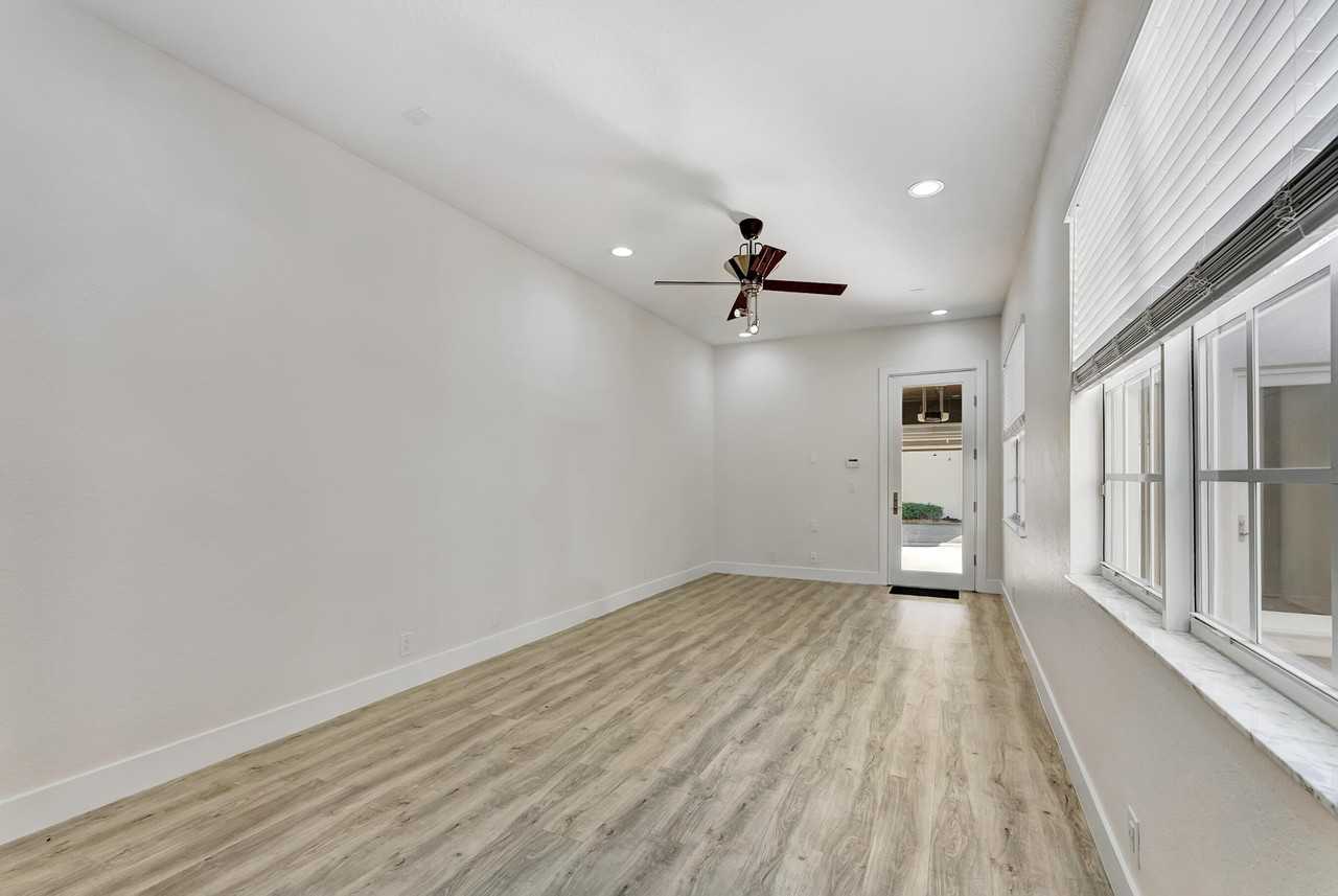 406 Nw 25th Ave - Photo 7 of 39