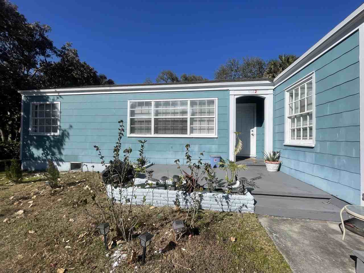 904 Boston Ave #2 - Photo 3 of 36