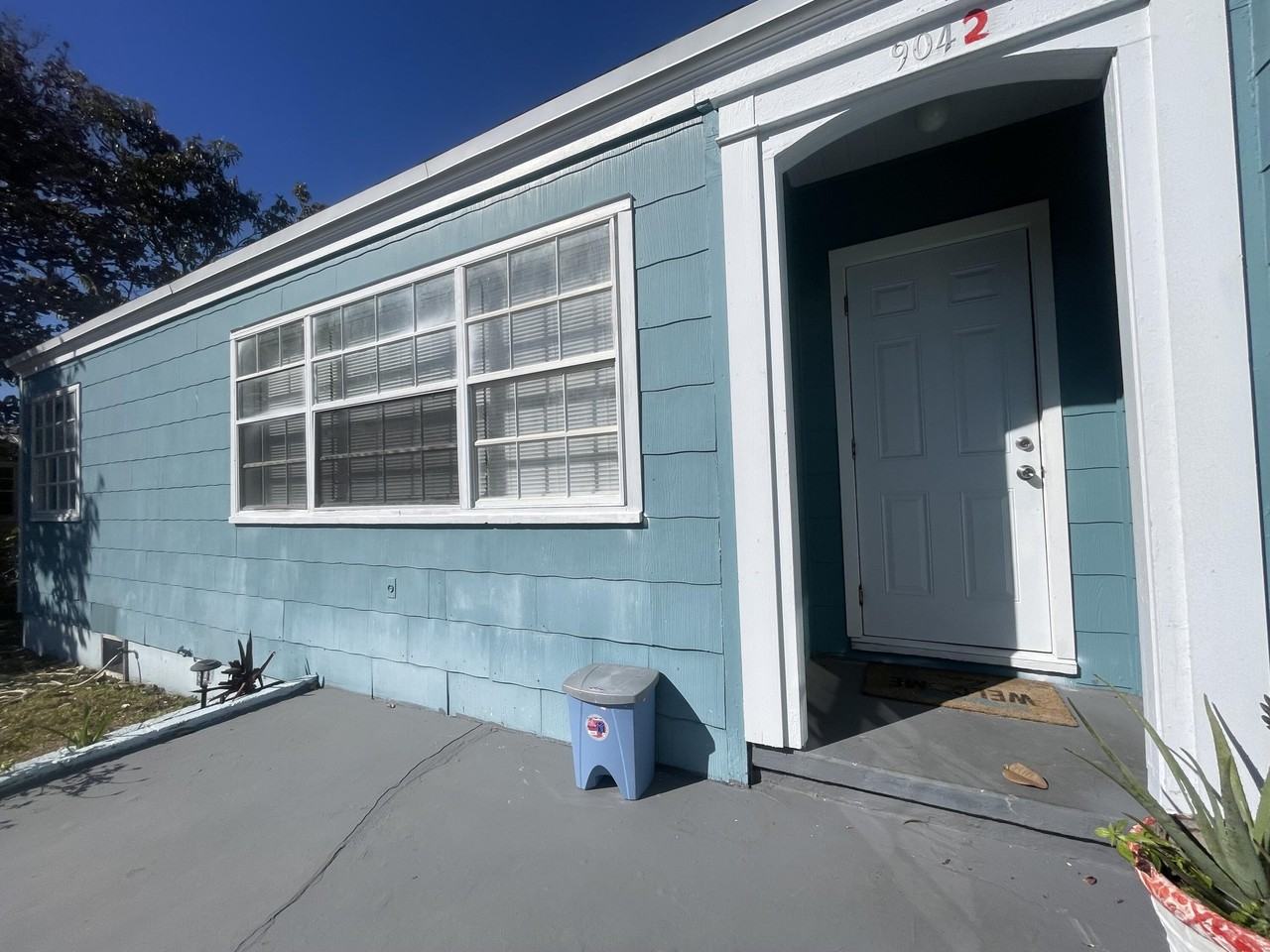 904 Boston Ave #2 - Photo 4 of 36