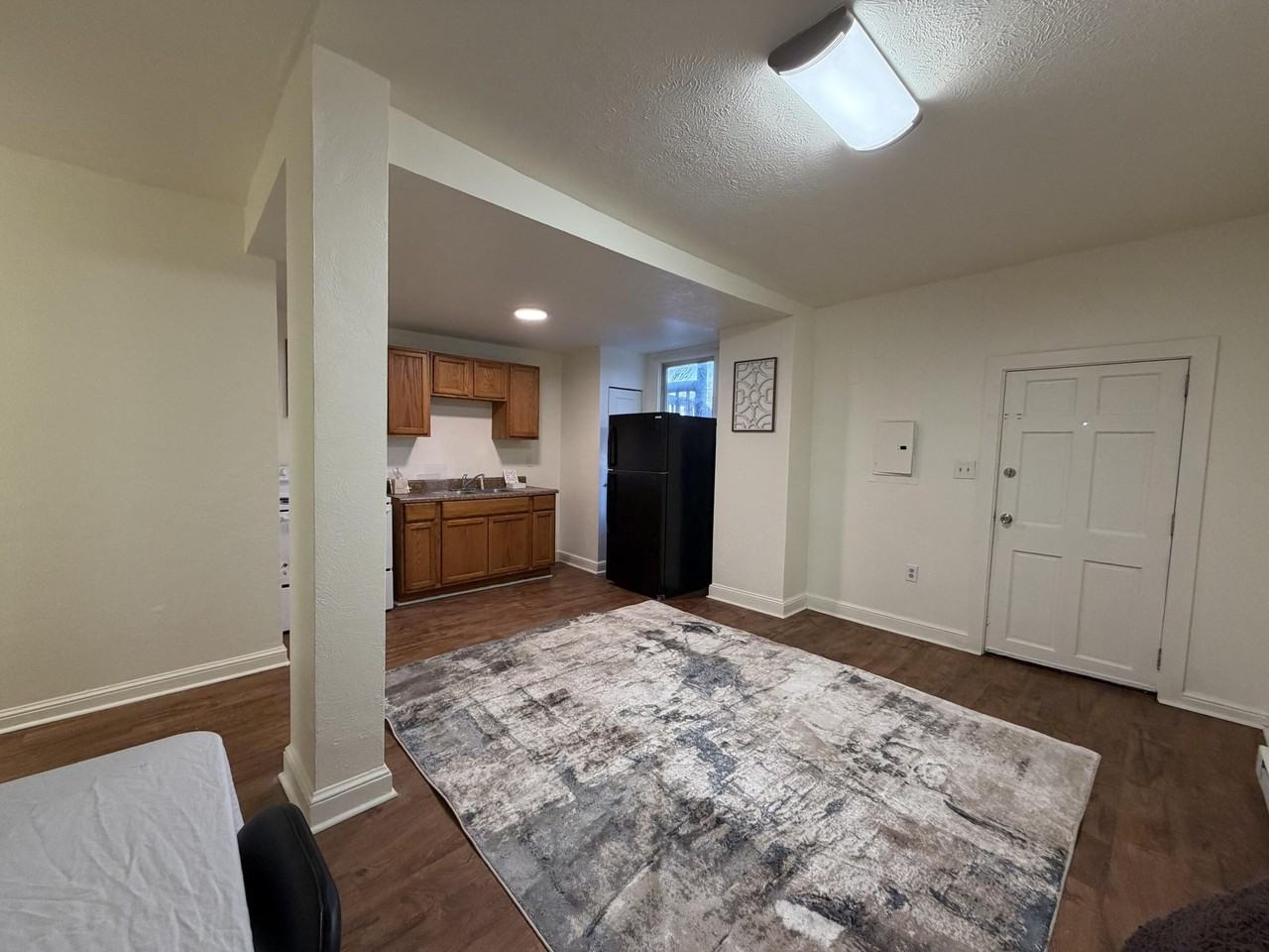 1209 Chapman Ave Sw #B - Photo 3 of 18