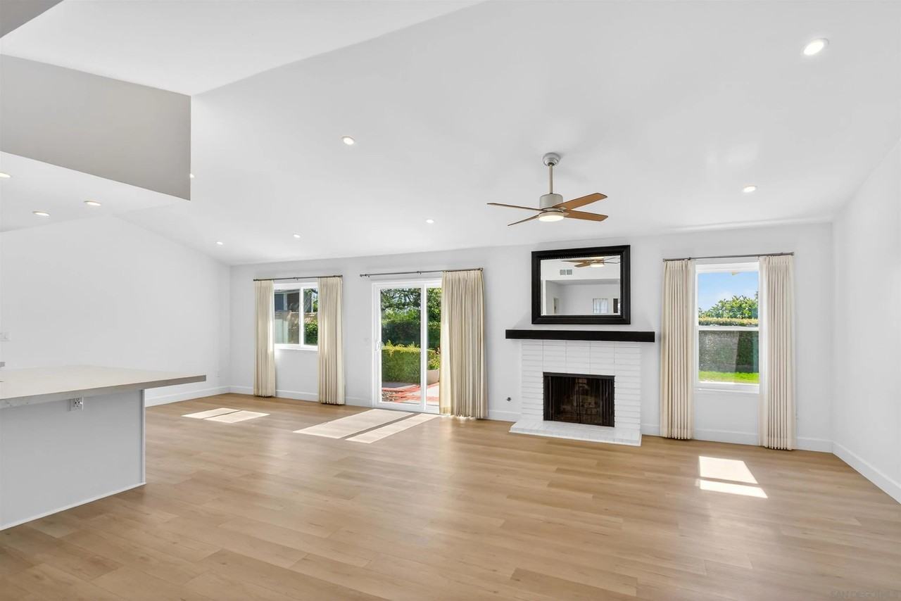 2719 Greenock Ct - Photo 7 of 45