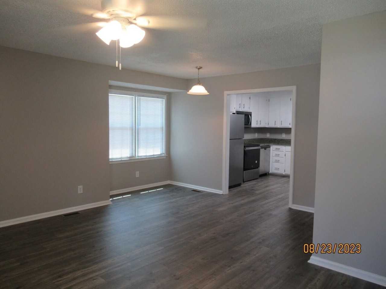 870 Marigold St - Photo 6 of 24