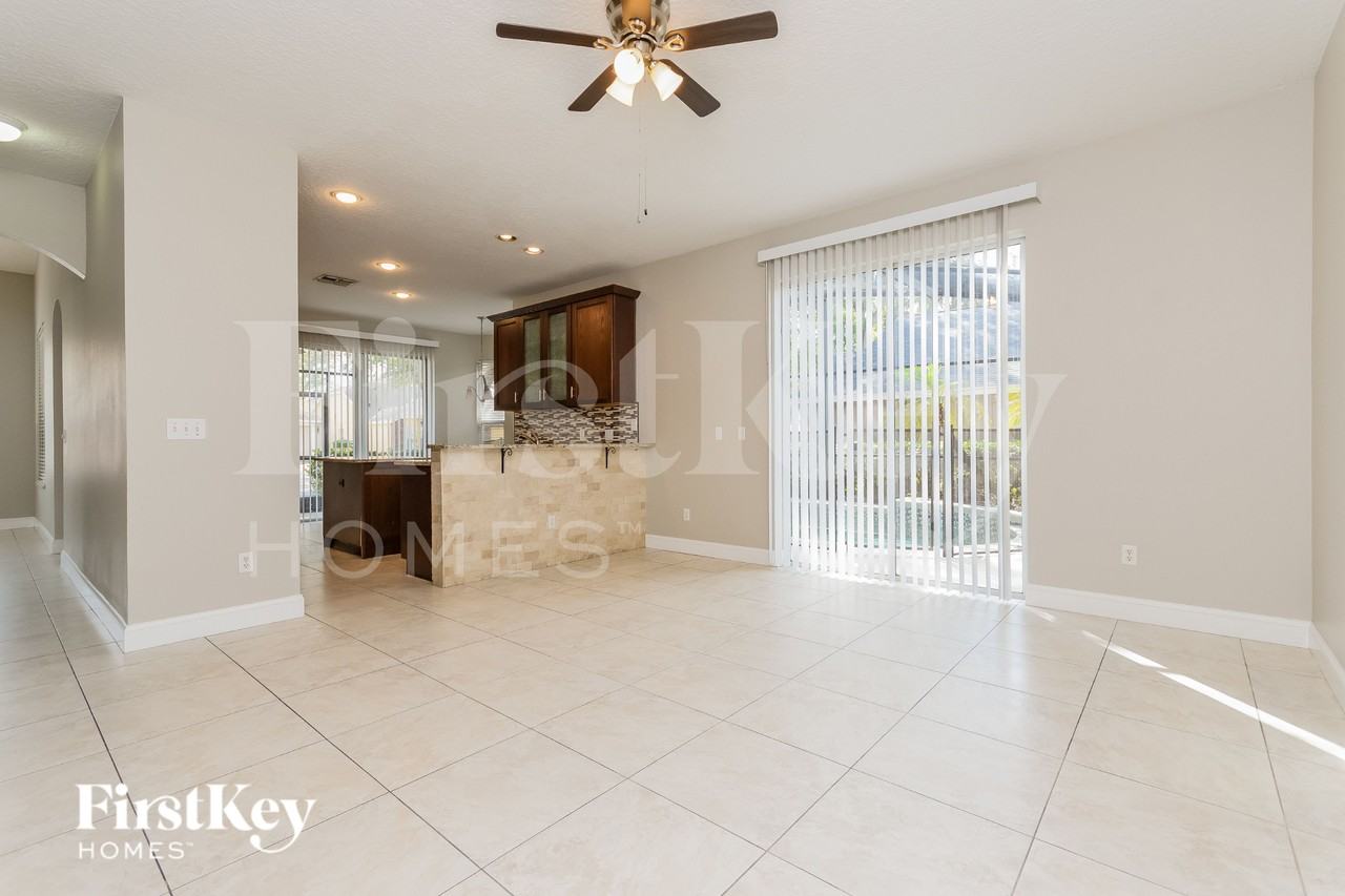 4760 High Oak Ct - Photo 6 of 16