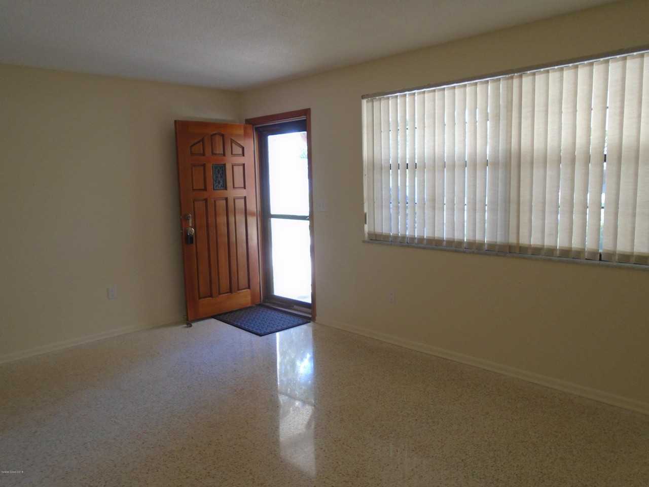 212 Forrell Ave - Photo 4 of 22